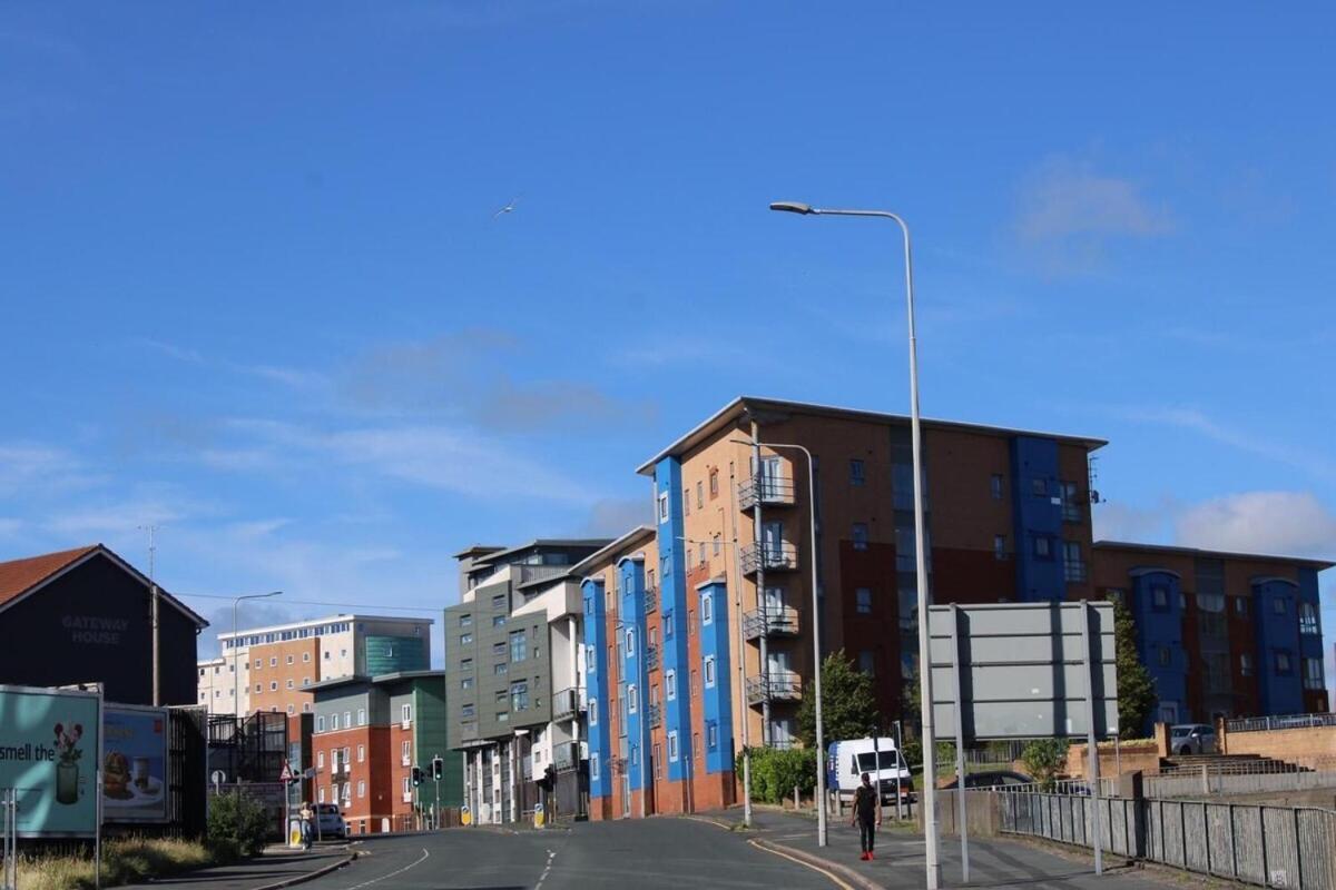 Two Bedroom Apartment, Free Parking, Close To Uclan And Free Wifi Preston  Eksteriør bilde