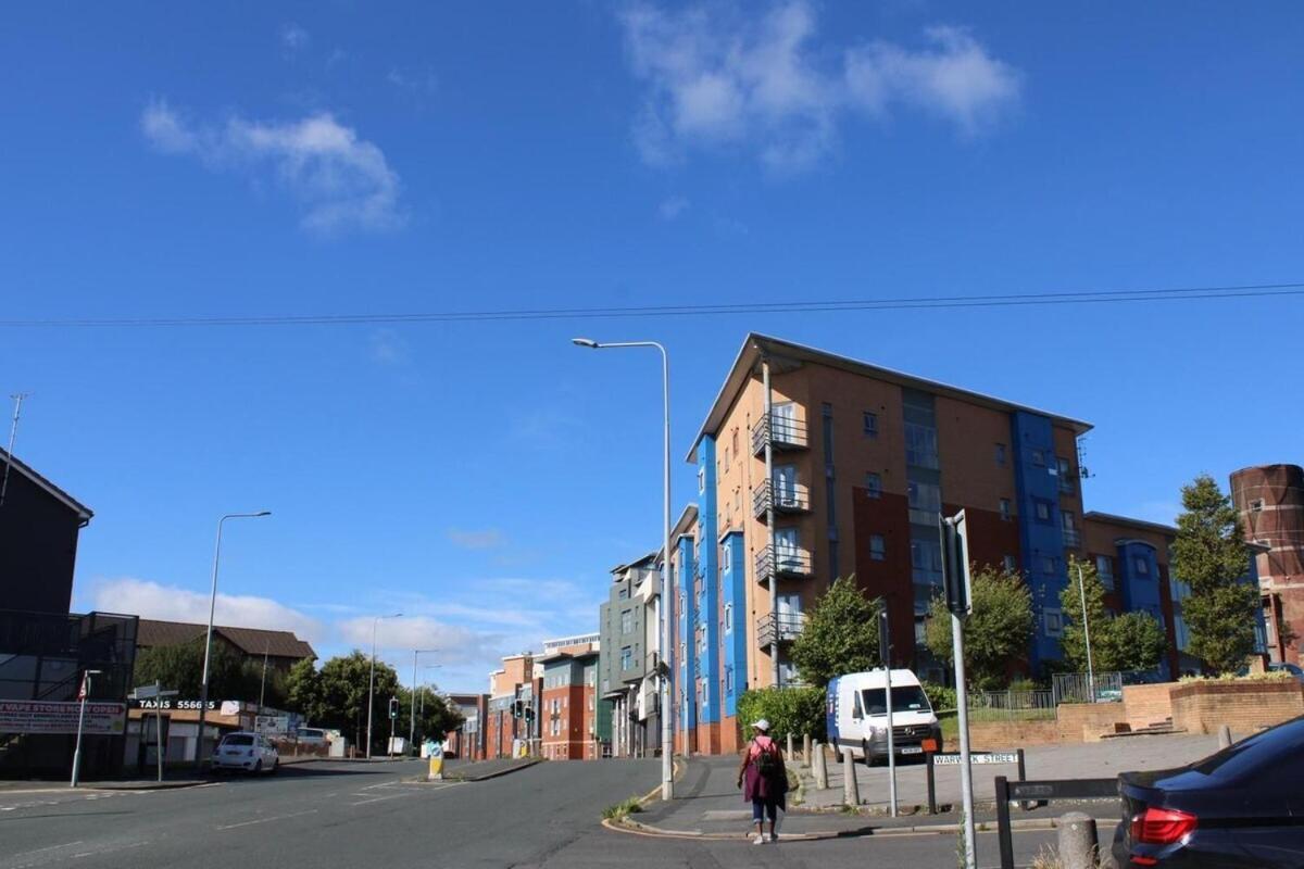Two Bedroom Apartment, Free Parking, Close To Uclan And Free Wifi Preston  Eksteriør bilde