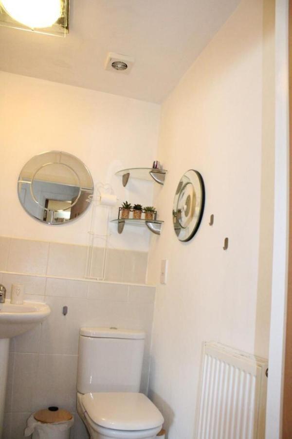 Two Bedroom Apartment, Free Parking, Close To Uclan And Free Wifi Preston  Eksteriør bilde